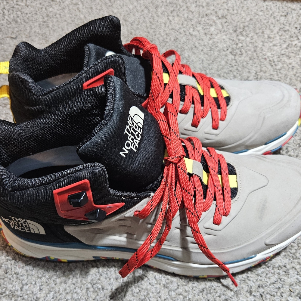 The North Face Men's Trail Sneakers in Light Gray with Red Laces